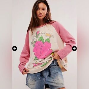 Magnolia Pearl Sweatshirt
